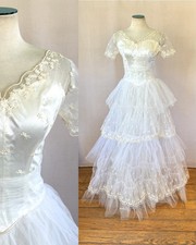 Vintage Wedding Dress Ball Gown 1940s 1950s Off White Ivory Formal Tiers 34 S