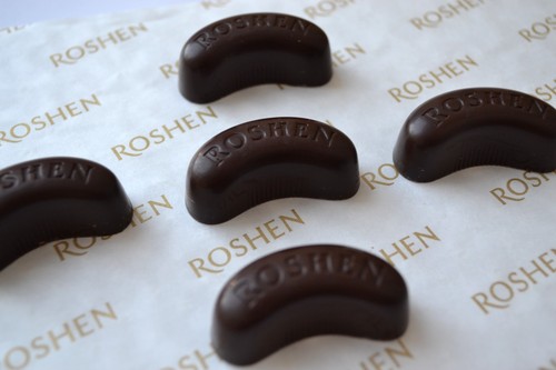 Ukrainian Box Sweets ROSHEN "Shooters" Chocolate Candy with Whiskey Liqueur 150g - Picture 3 of 5