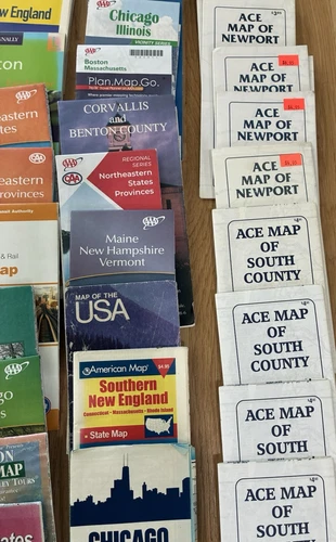 Lot of 78  Vintage USA Road Maps - New England, Oregon, Chicago, Tamps,USA, etc. image 12