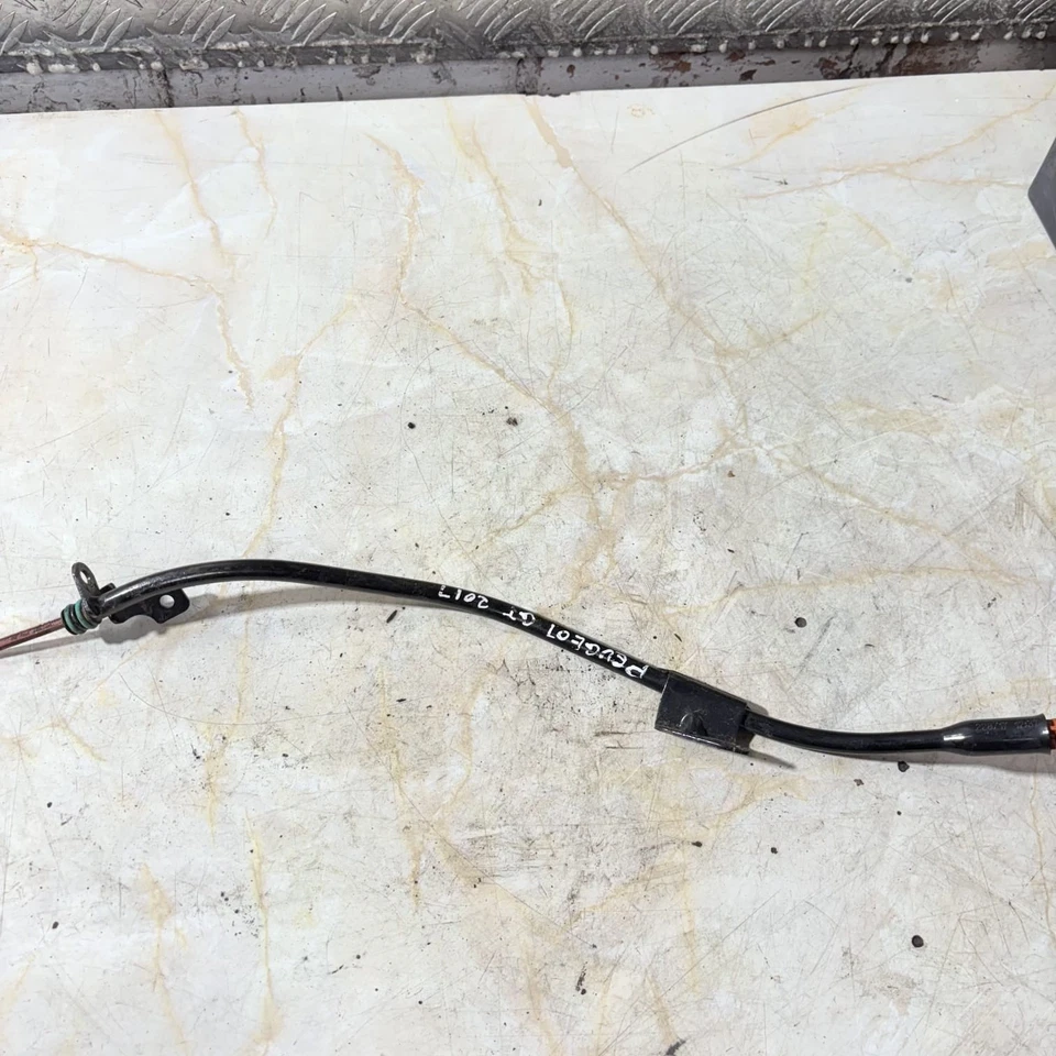 PEIGEOT GT 2017 SKODA RAPID FABIA POLO 1.4 TDI CUS OIL LEVEL DIPSTICK 04B115629C - Image 4 of 4