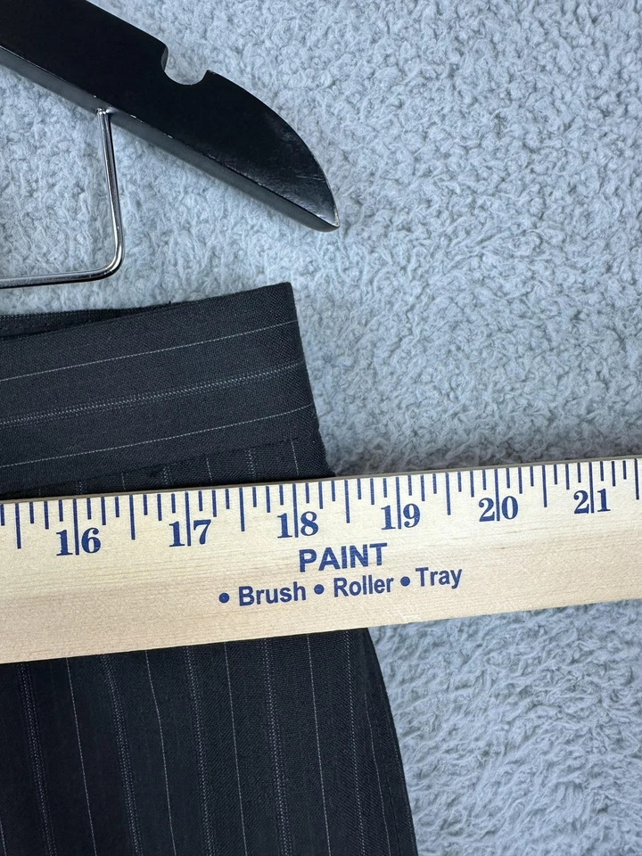 Pantalones de vestir J. Ferrar para hombre 36x32 negros a rayas calce moderno pantalones plisados nuevos Foto 3 de 4