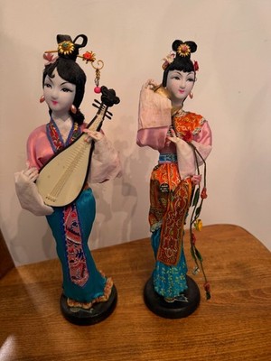 Vintage Chinese Court Lady Dolls Pair Musician Pipa Instrument Silk Costumes