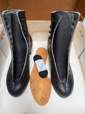 NOS Riedell boots Black textured 110 B roller skate boot size 4