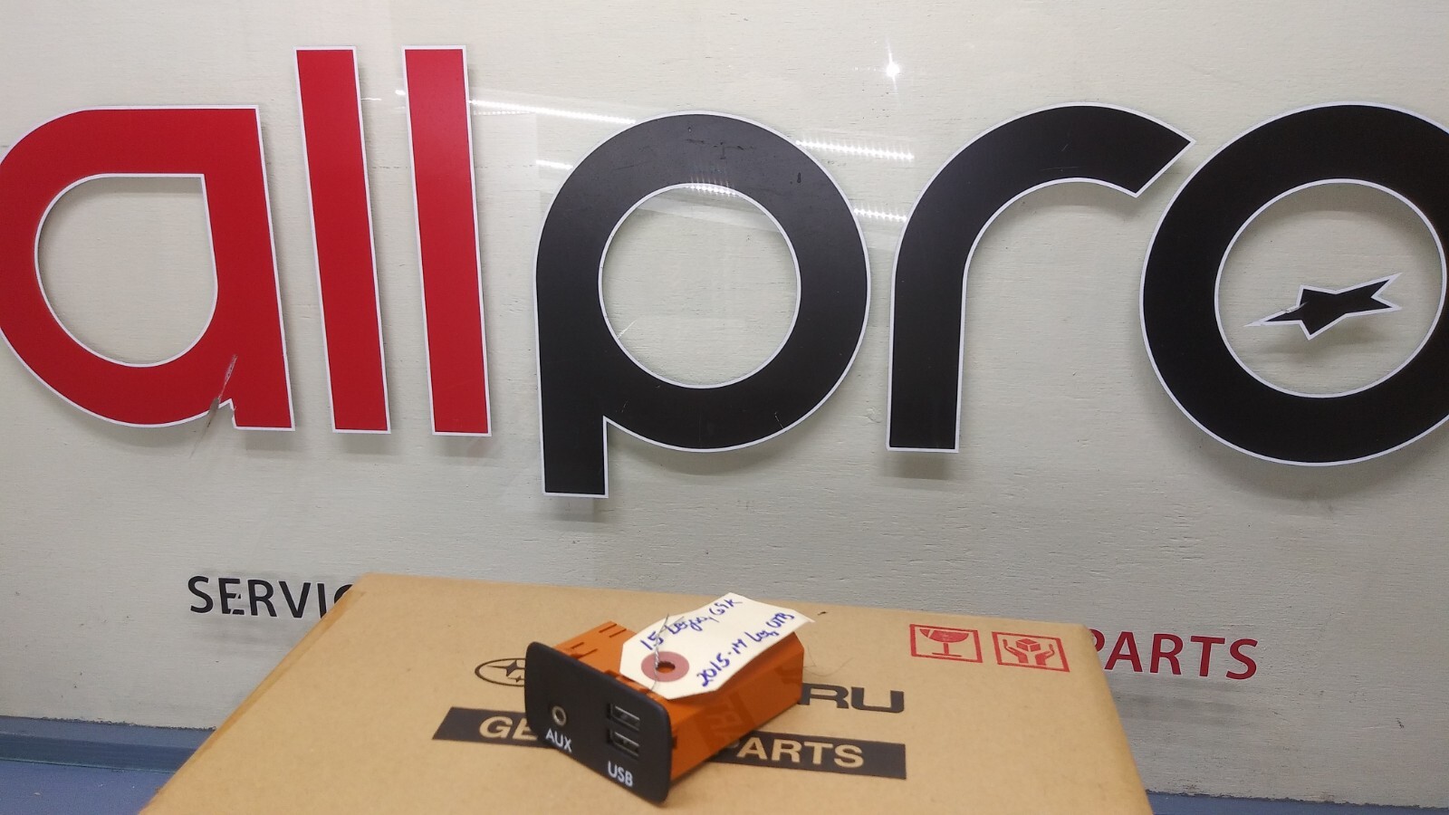 201517 Subaru Outback Legacy Audio Jack Dual USB 2.5mm Aux Port