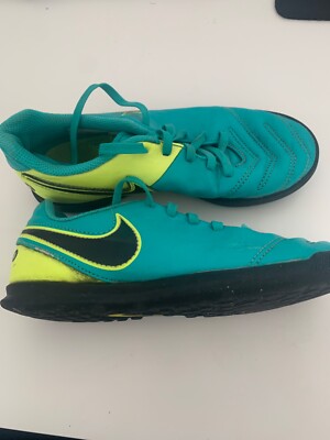 NIKE JR. TIEMPO-X RIO III