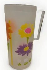 Retro 2000 LIVING QUARTERS 96 OZ Beverage Plastic Retro Floral Hippie Pitcher