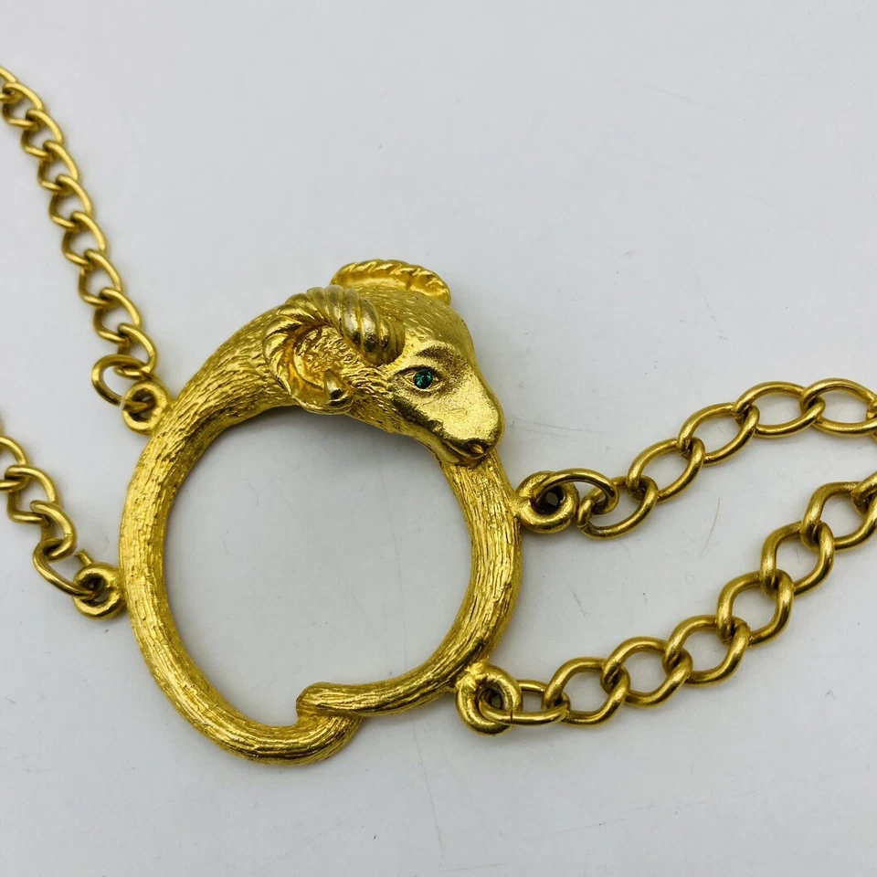 Cinturón de metal dorado vintage eslabones de carnero circulares ojos de estrás verde RARO Foto 3 de 4