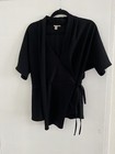 Halogen schwarze Wickelbluse Größe XS
