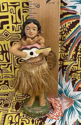Vintage Hawaiian Aloha Hula Girl Nodder Bobble Head 5.5” Tall Chalkware Japan