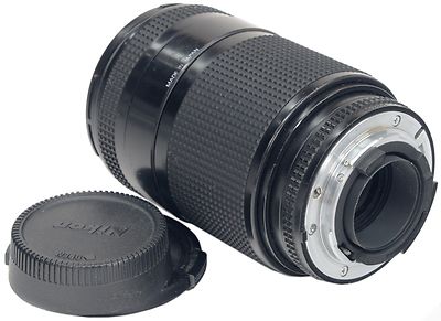Nikon AF NIKKOR 35-135mm f/3.5-4.5 Macro Autofocus Lens AI