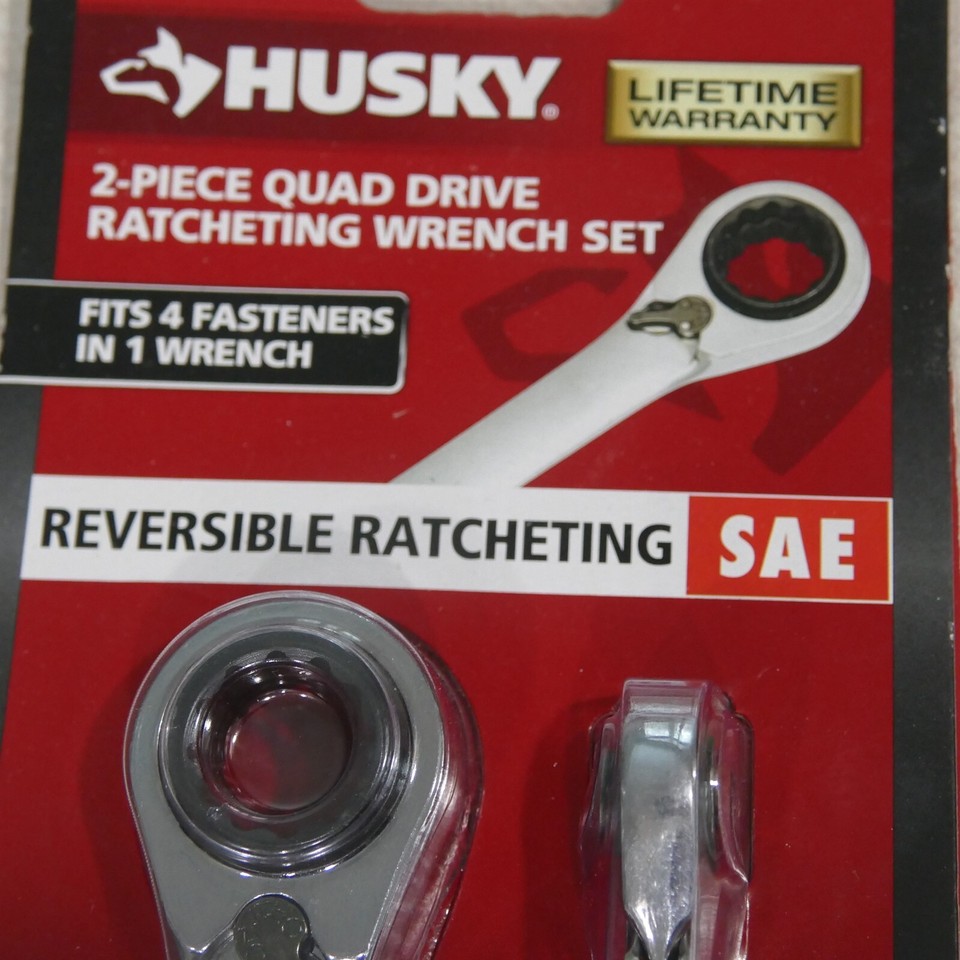 Husky SAE Quad Drive Ratcheting Wrench Set (2Piece) Each Wrench Fits