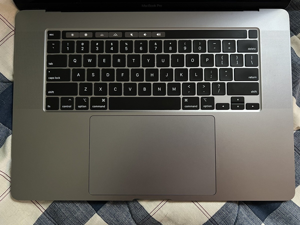 Apple MacBook Pro Touch Bar 16
