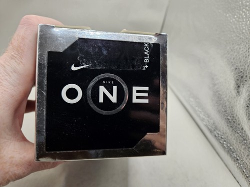 Nike Golf ONE Black TW Tiger Woods 4 Sleeve 12 Golf Balls Retired Golfing - Picture 4 of 12
