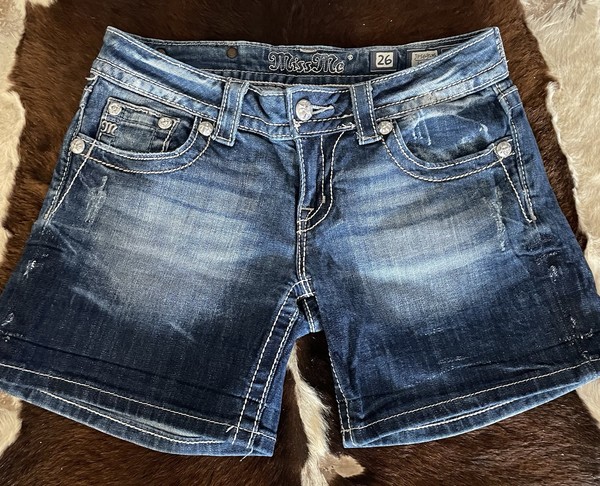 Miss Me Women’s Blue Denim Shorts Embellished Size 26