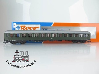 D519 H0 =DC ROCO 44740 COCHE DE PASAJEROS 2 Cl. 19 366 Mü de la DB OVP