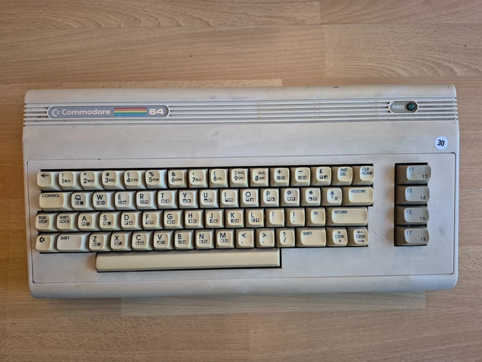 ✅ COMMODORE 64 C64 C C64G ⭐ guter Zustand ⭐ ohne Monitor, ohne Netzteil ⚡️