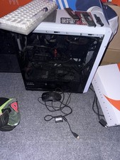 Custom Gaming PC With Custom Keyboard And Model O