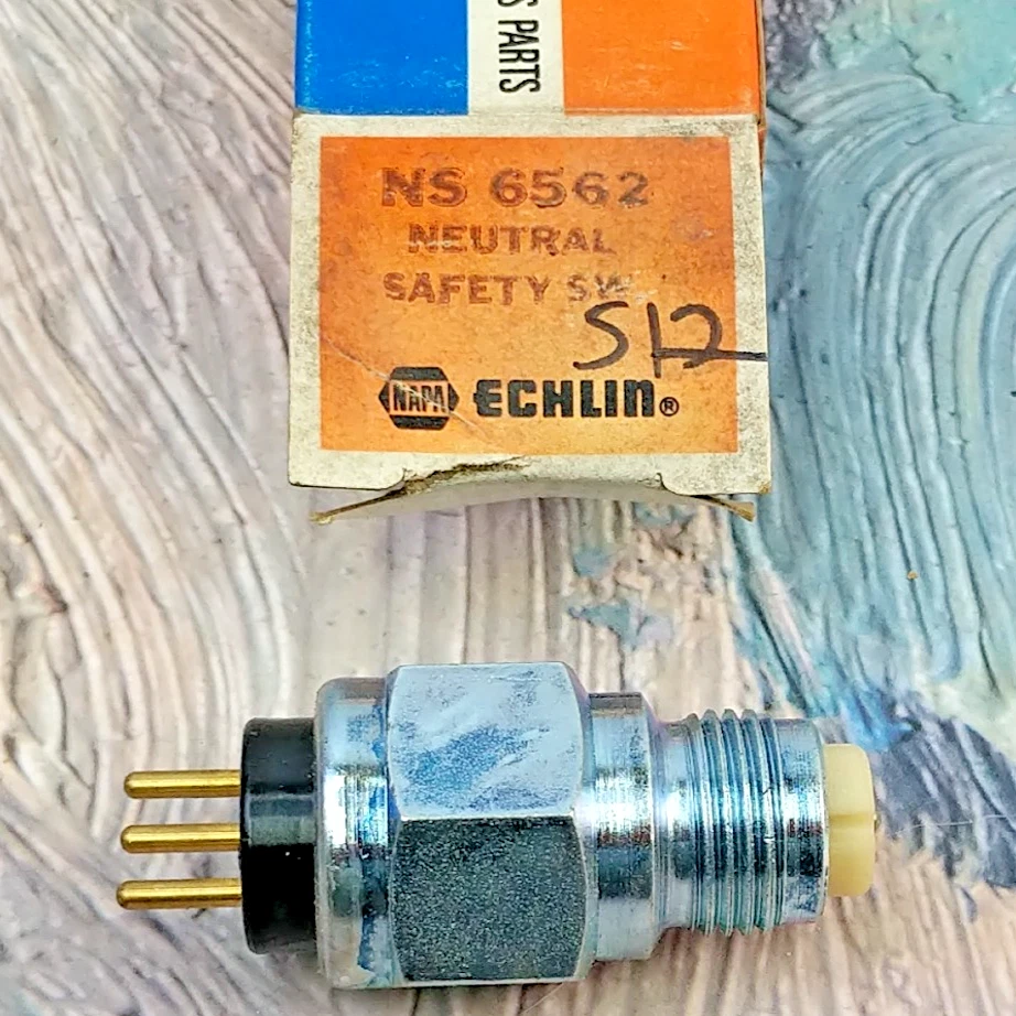 Interruptor de luz de respaldo de seguridad neutral Napa Echlin NS6562 para AMC Pacer Alliance Nuevo de Lote Antiguo Foto 2 de 4