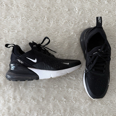 Nike Air Max 270 Sneaker Schwarz/Weiß Low Top Schnürung Unisex EU 36,5