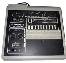 NRI Discovery Lab signal generator regulated power supply Turns on Electronics
