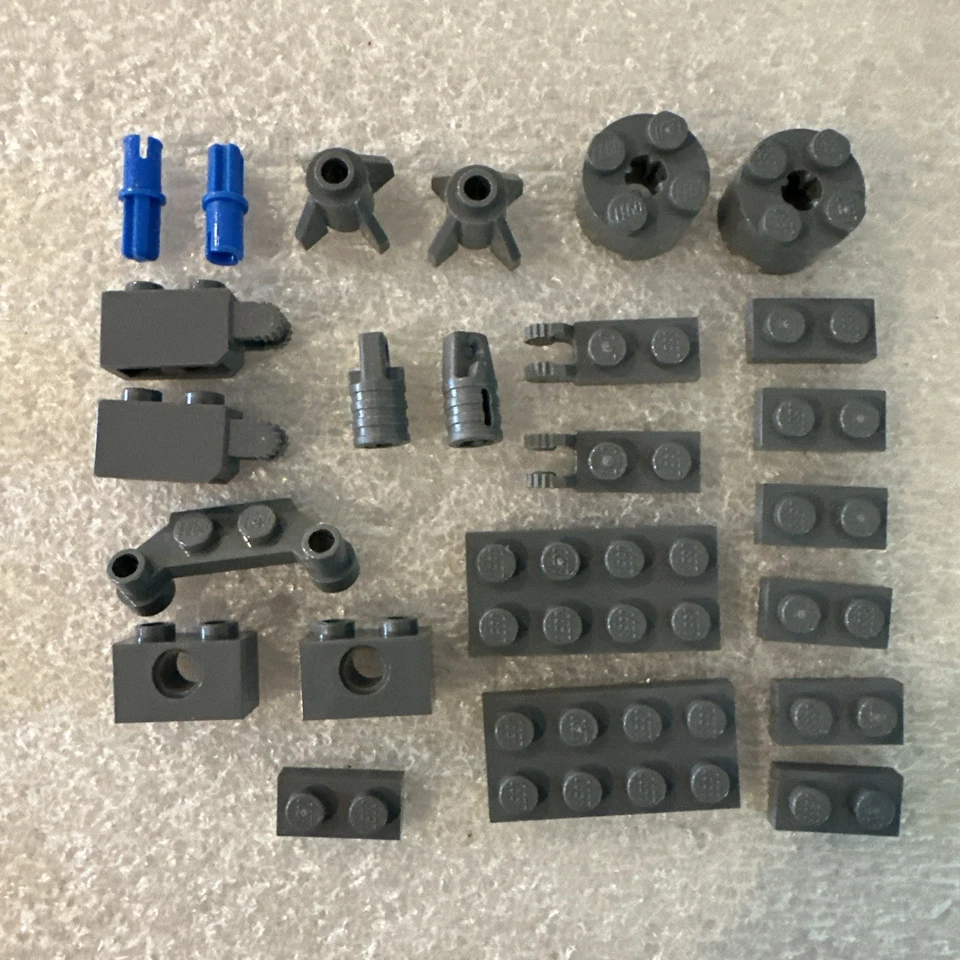 LEGO Exo-Force 7711 Sentry Complete W/Manual & Minifig - Image 4 of 4