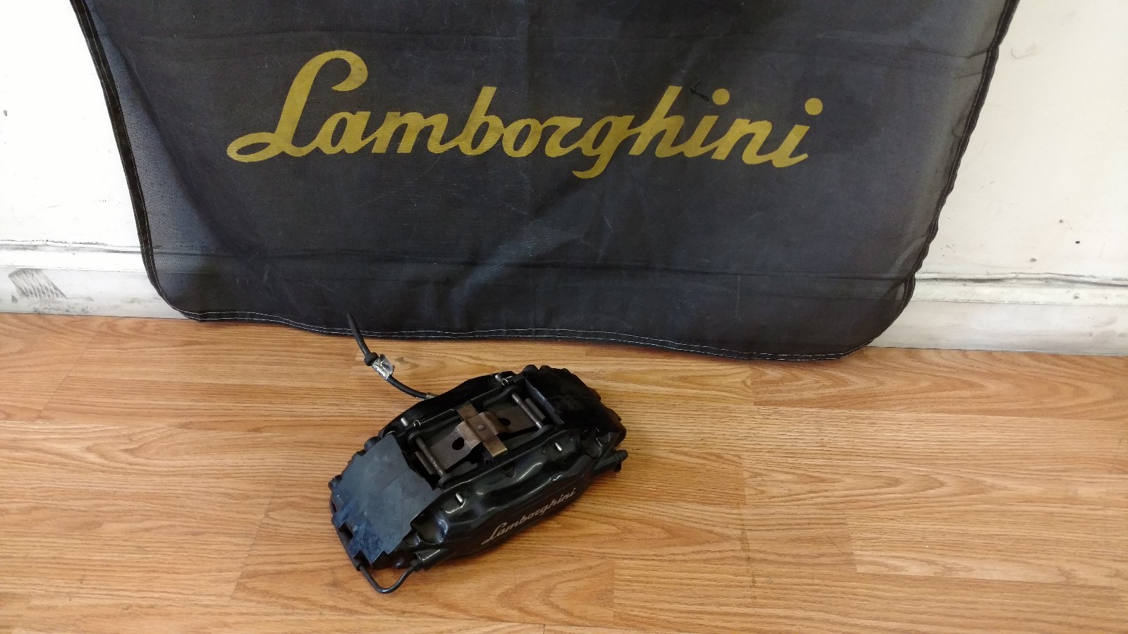 LAMBORGHINI MURCIELAGO REAR LEFT BRAKE CALIPER OEM 410615405