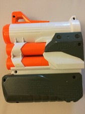 Nerf Modulus Tri-Strike Barrel Attachment - Pump-Action - Shoots 4 MEGA Darts