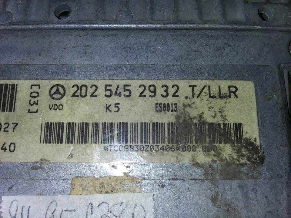 202 545 29 32 Mercedes-Benz C280 1994-1995 Cruise control module - Image 2 of 4