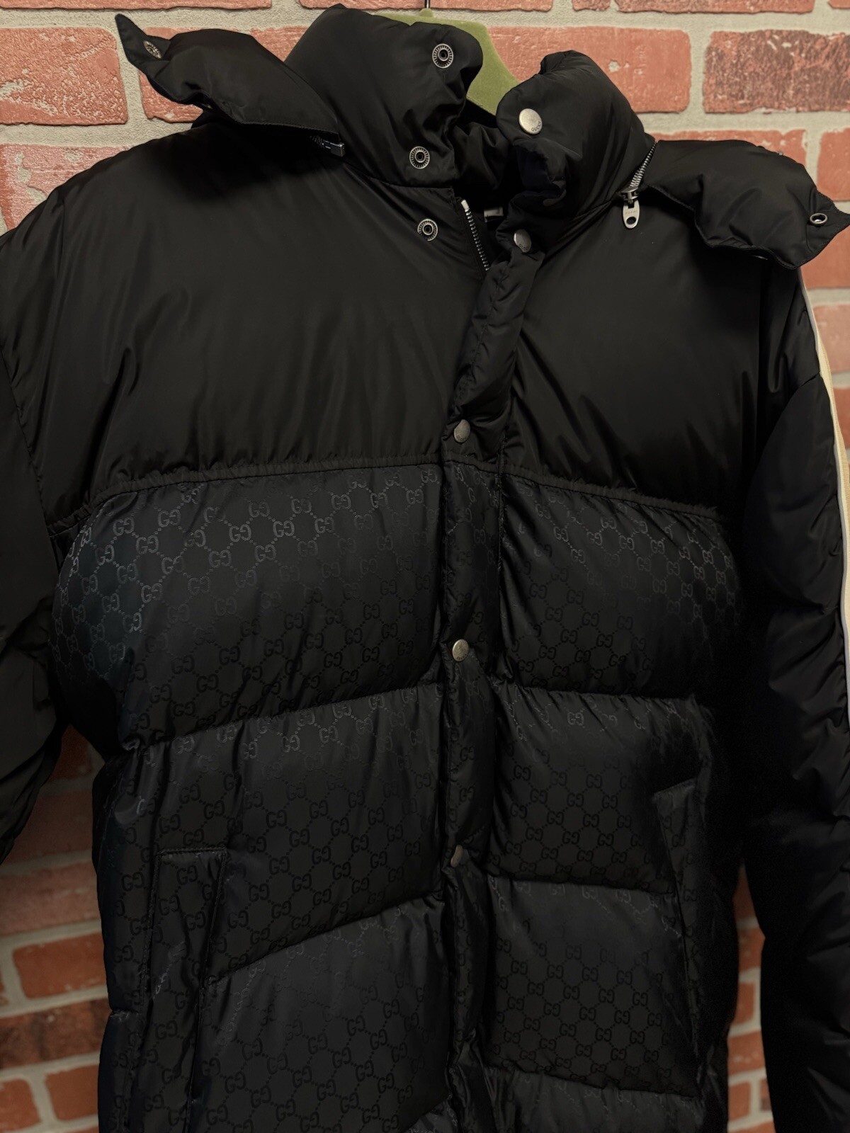 Gucci Puffer Monogram Jacket Nylon Black 100% Aut… - image 7