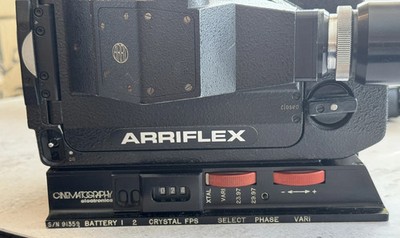 Caméra Arriflex 35III 35mm Avec Viseur - ARRI Allemagne (lot Personnalisé)