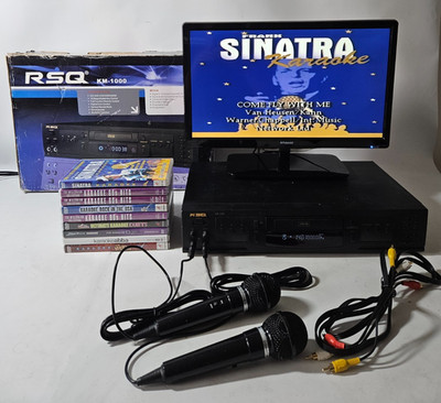 RSQ KM-1000 Karaoke Player Maschine, Multiformat, 2 neue Mikrofone, 9x Discs, USB, Exc