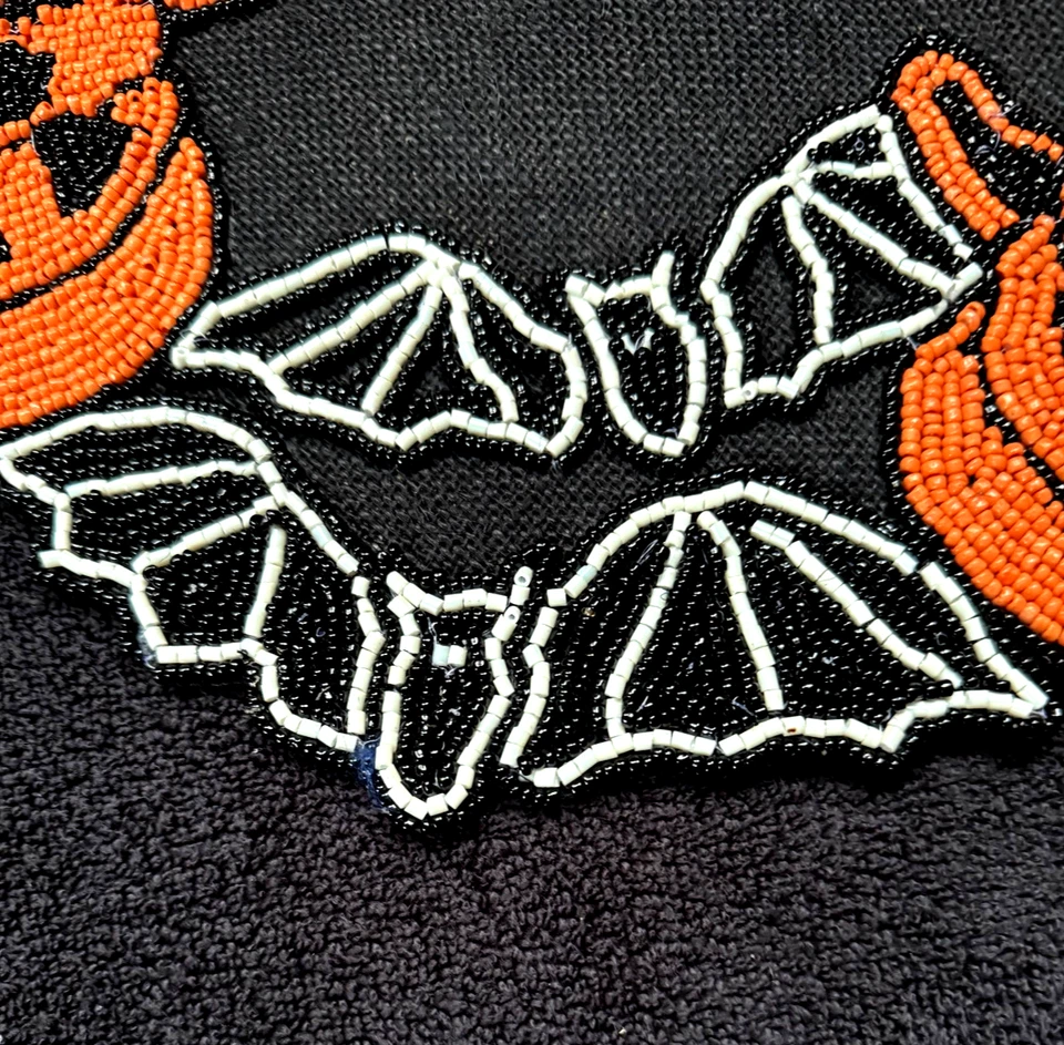 CARGADOR DE CUENTAS TAHARI HOME MANTEL INDIVIDUAL HALLOWEEN CALABAZA MURCIÉLAGO 15 PULGADAS VIEIRA REDONDA Foto 3 de 4