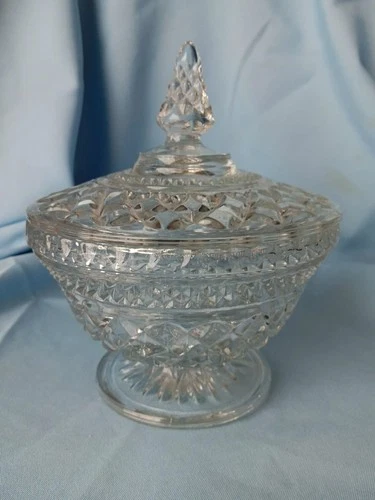 Anchor Hocking Wexford Crystal Pedestal Candy Bowl Dish With Lid Vintage