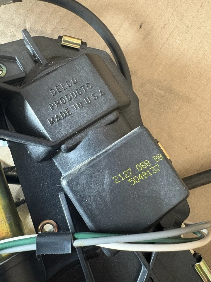 Antena de alimentación 89 Eldorado OEM 22072159 Foto 3 de 3