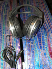 Sony MDR-XD200 Stereo Headphones Over Ear Studio Monitors Corded 3.5 MM