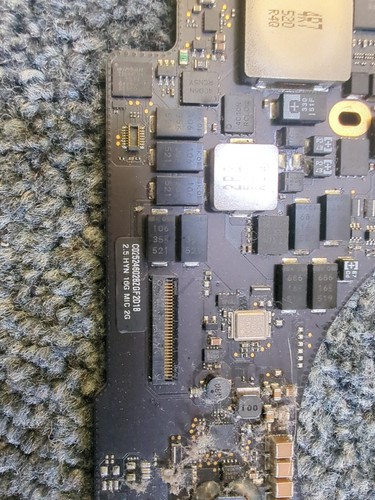 Scheda logica DIFETTOSA per MacBook Pro 15" A1398 EMC 2910 RICAMBI - Foto 4 di 14