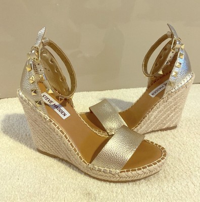 steve madden gold platform sandals