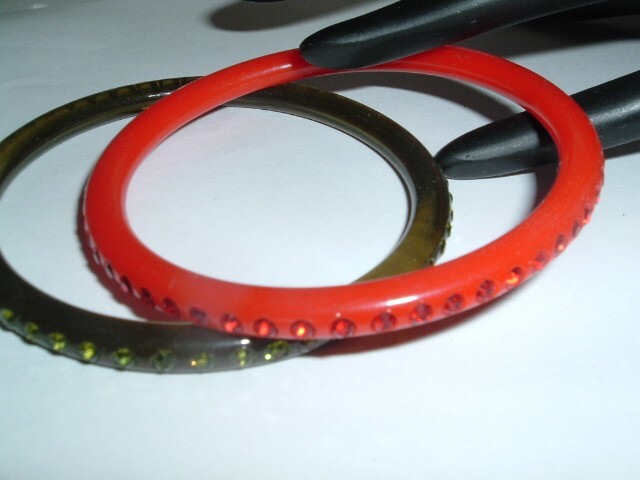 Pair Vintage Ruby Red and Emerald Green Celluloid… - image 5