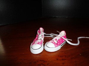 cute pink tennis shoes