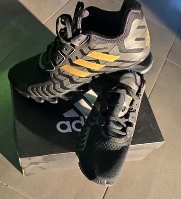 Adidas Springblade Pro Men s Gr. 10.5/ 45 1/3 Schwarz/Gold 2017 Top Zustand 