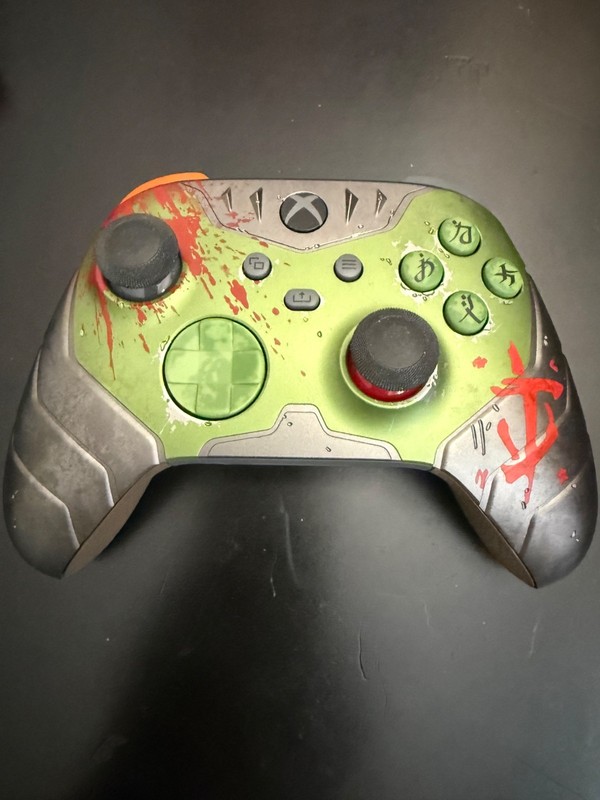 Xbox Wireless Controller DOOM: The Dark Ages Limited Edition Multicolor