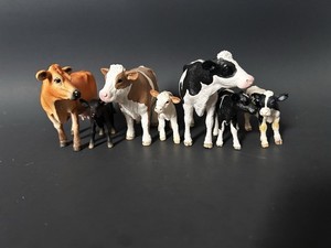 Schleich Cow Lot