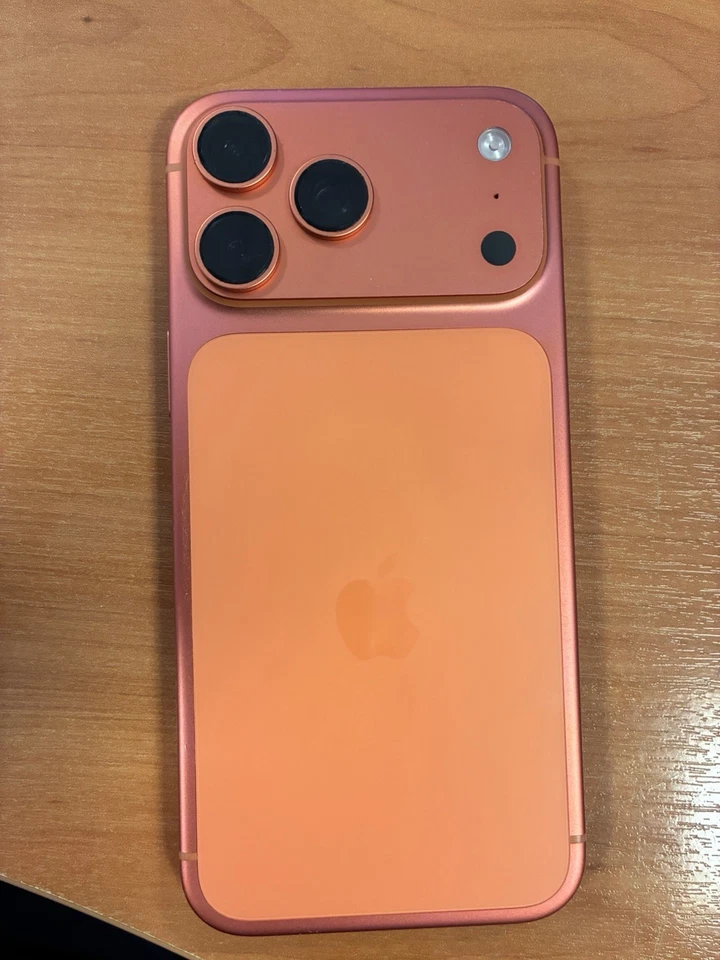 Apple iPhone 17 Pro Max · 256GB, photo 3 sur 5