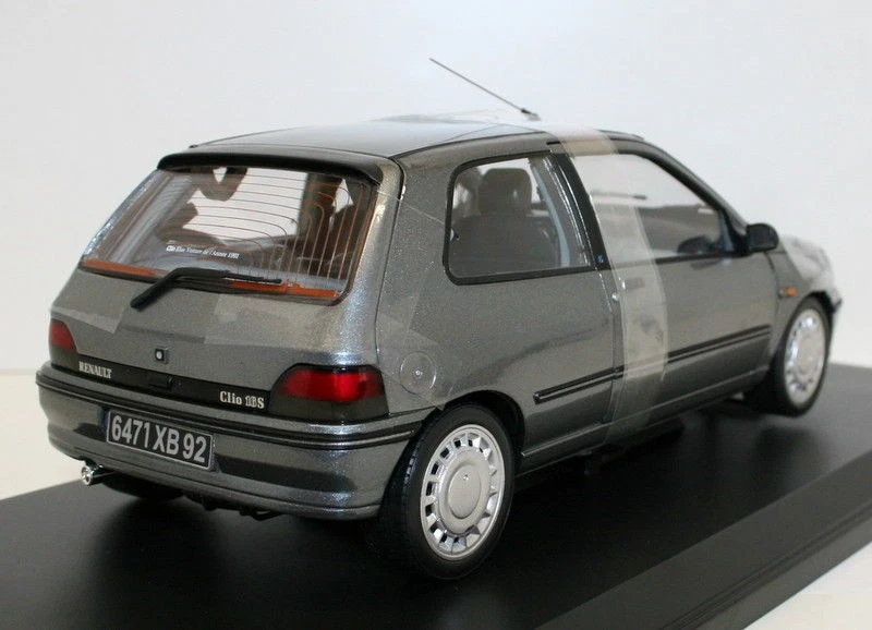 Norev 1/18 Diecast 185234 - 1991 Renault Clio 16S - Tungstene Grey - Image 4 of 4