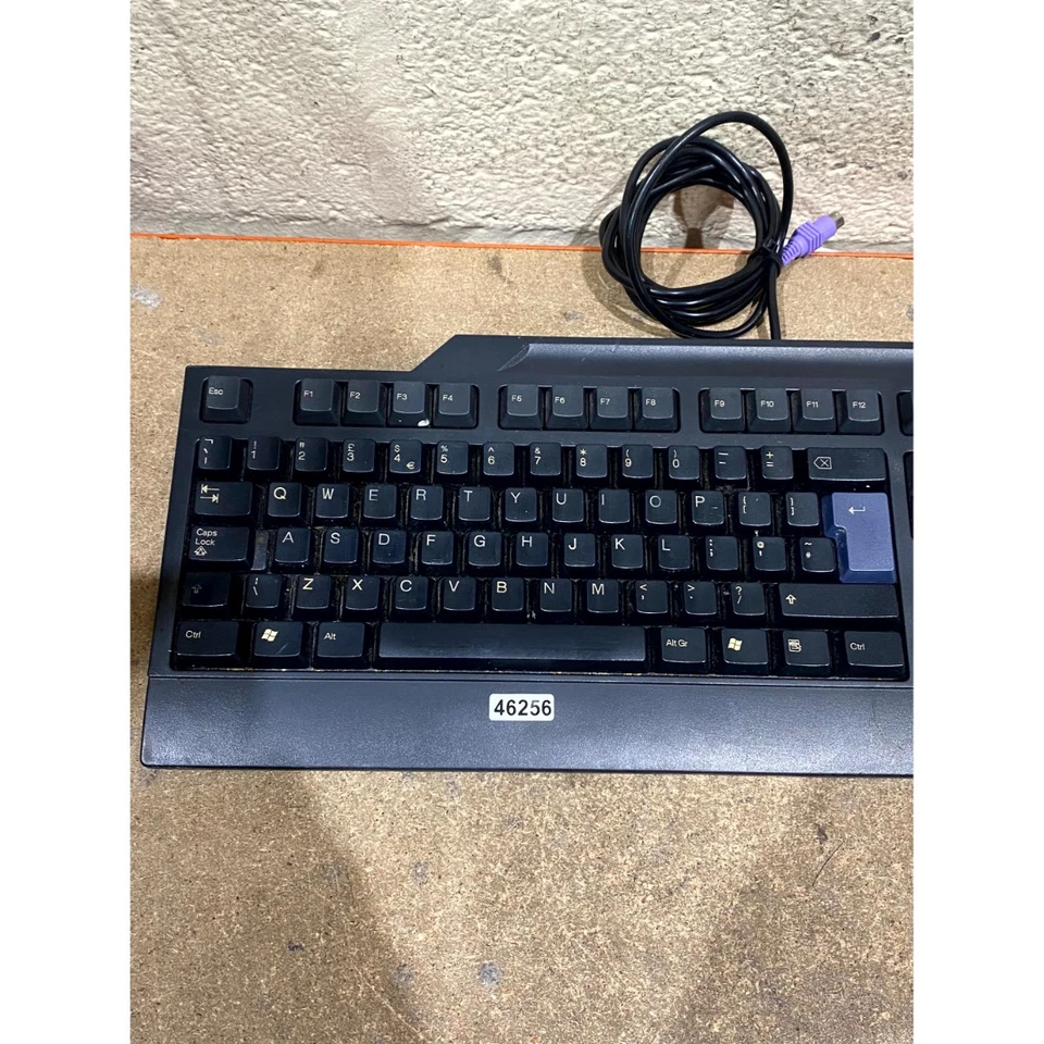 Vintage Lenovo KB-0225 Gaming Keyboard Black PS/2 Wired QWERTY (Standard) for PC - Image 3 of 4