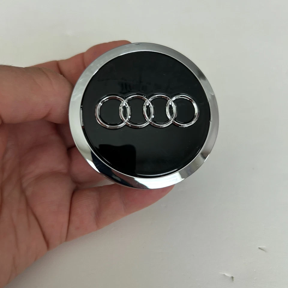 Комплект из 4 черных хромированных центральных колпаков ступицы колеса 69 мм для Audi A3 Q3 Q5 TT - Изображение 3 из 4