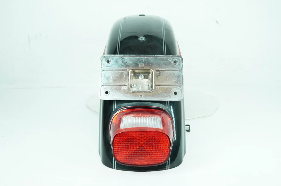 Harley Sportster XL1200 C 2007 personalizada OEM guardabarros rueda trasera luz de freno lámpara de freno Foto 2 de 4