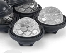 Silicone Petal Ice Cube Tray w/ Protective Lid W&P Peak BPA FREE Dishwasher Safe