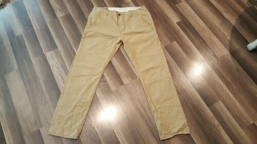 Levis  men's SZ 32X30 (actual SZ 33X28)  beige chino pants - Foto 1 di 15