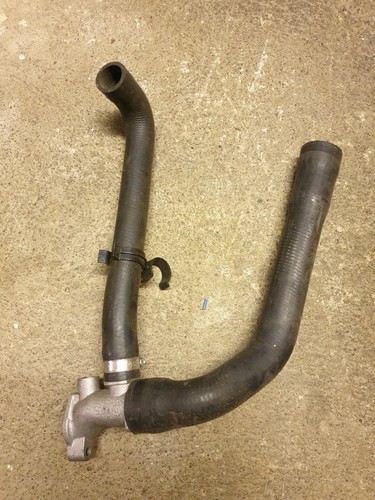 Thermostatgehäuse Motor Kühler Schlauchstutzen Flansch 1464158 BMW K100 K1 K1100